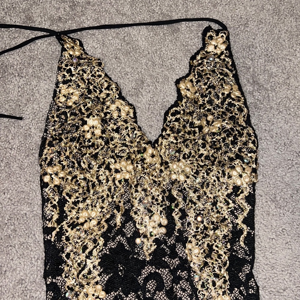 Dress black lace and gold